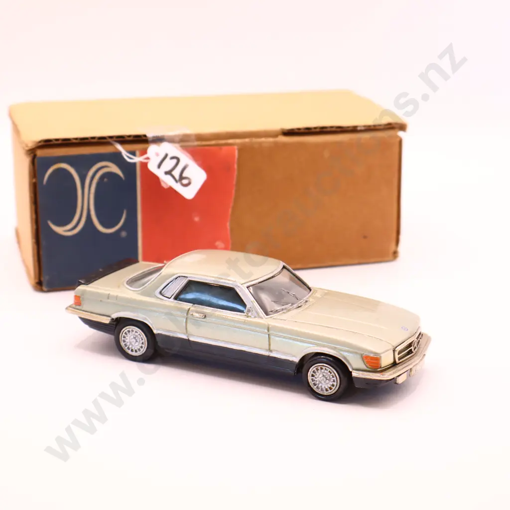 Maquette  Mercedes 500 SLC Image 1++