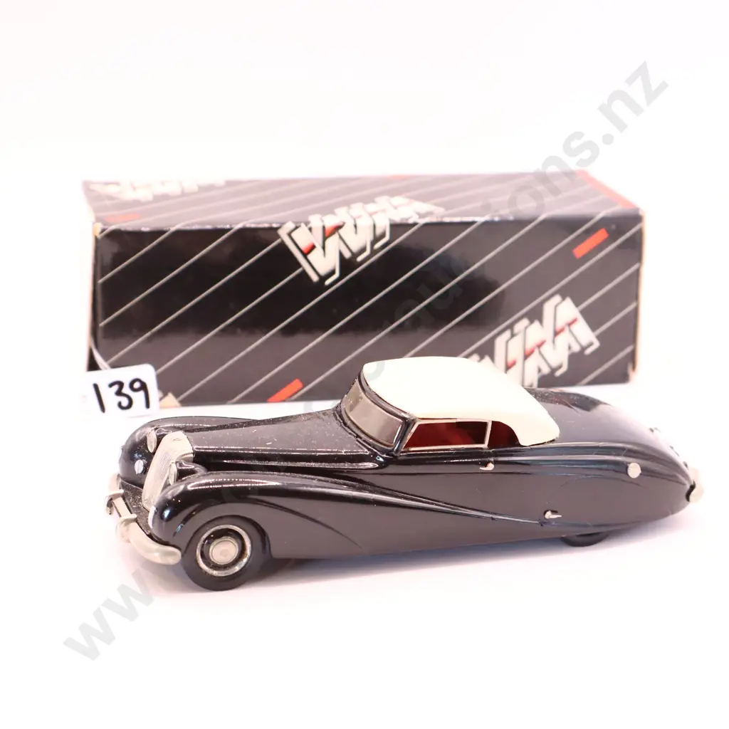 1/43 Western Models  1957 Damler straight 8 Image 1++