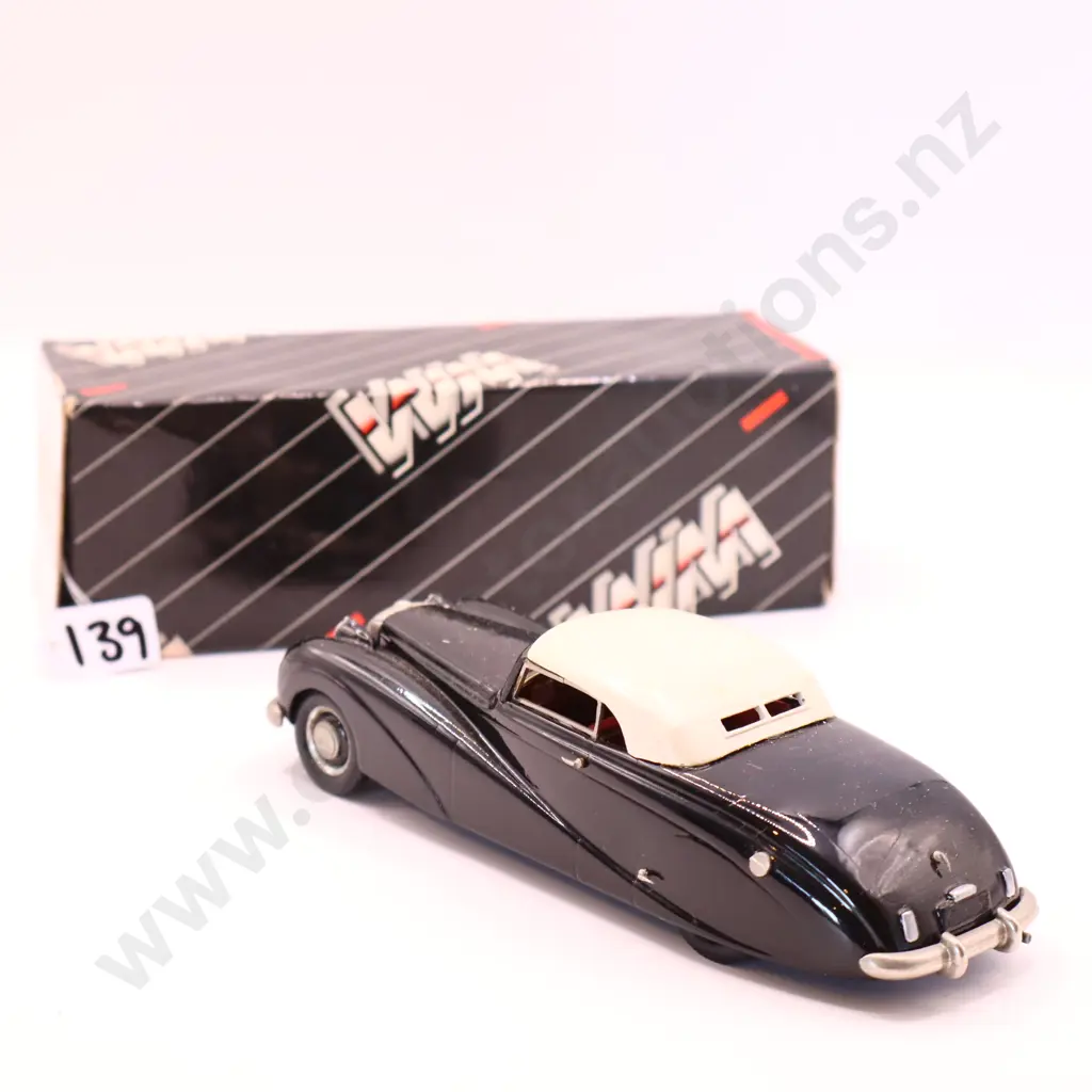 1/43 Western Models  1957 Damler straight 8 Image 1++