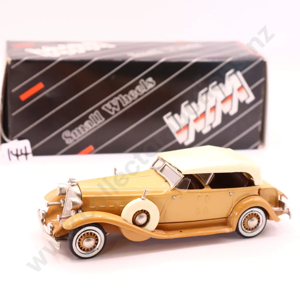 1/43 Western Models  1933 Chrysler Imperal Le Baron Phaeton Image 1++