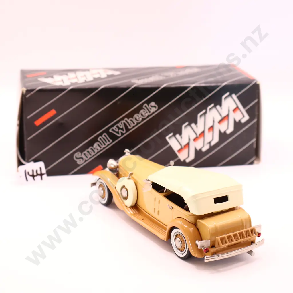 1/43 Western Models  1933 Chrysler Imperal Le Baron Phaeton Image 1++