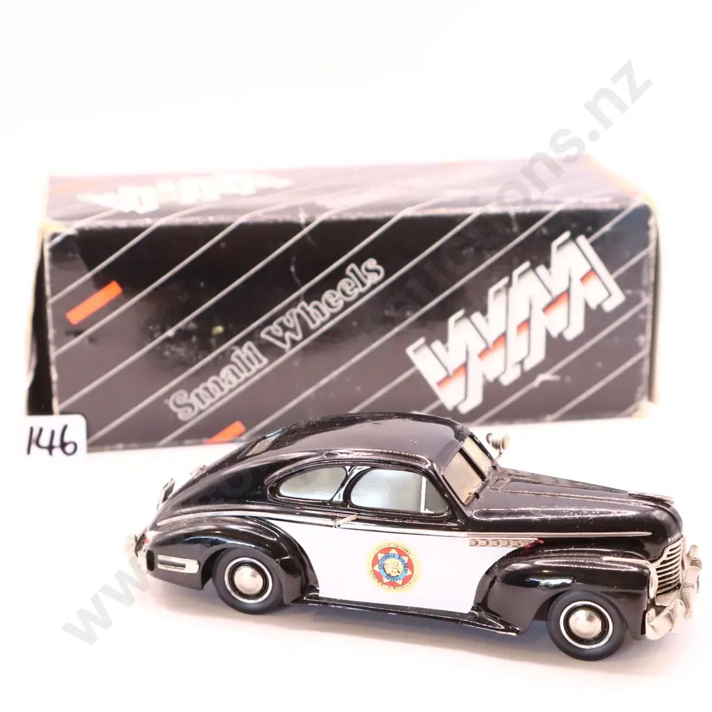 1/43 Western Models  1941  Buick Centry California   Image 1++