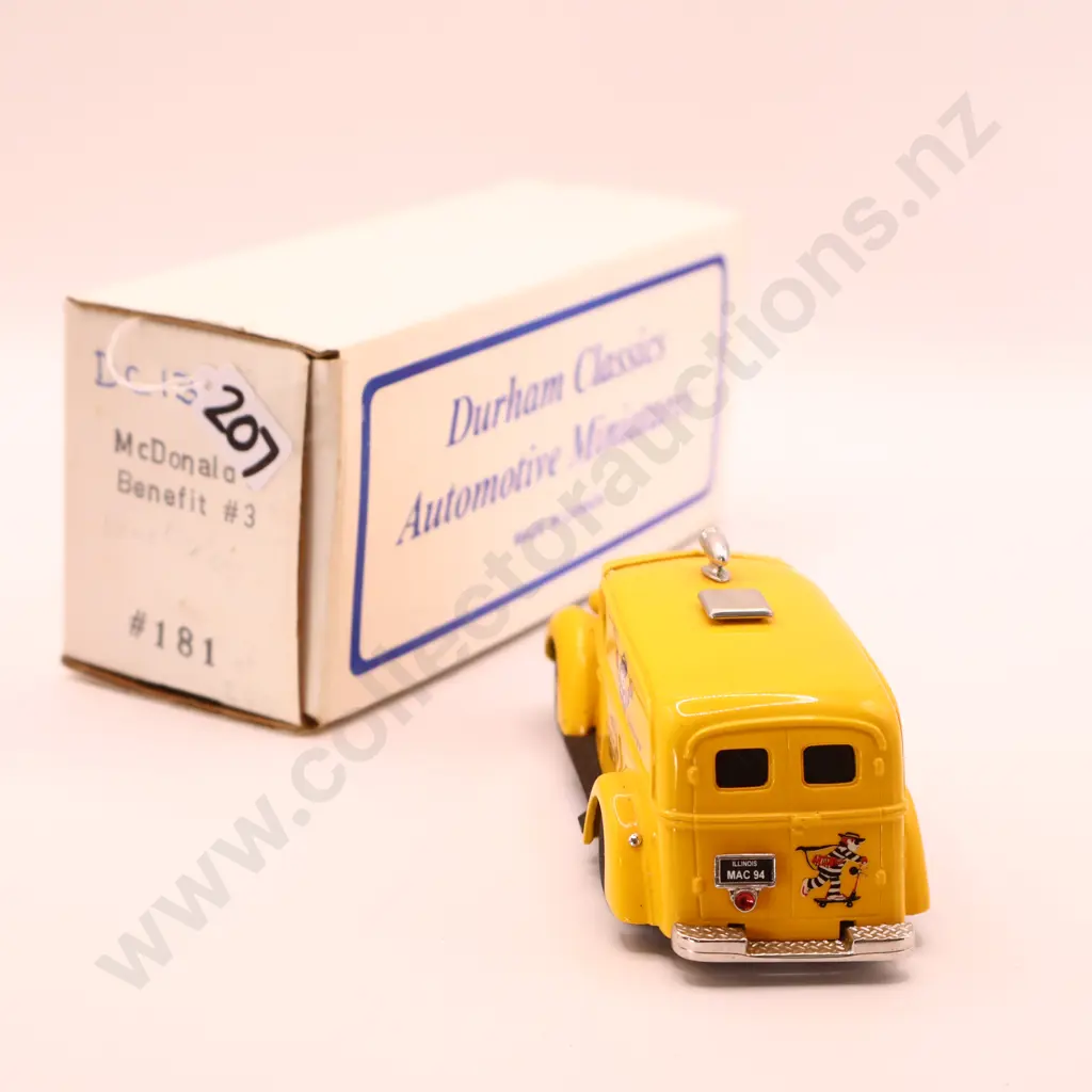 1/43 Durham Classics  39 ford Panel Van Mc Donalds  Image 1++