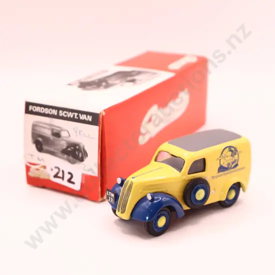 1/43 Somerville Fordson 5cwt Van  London Toy Show 