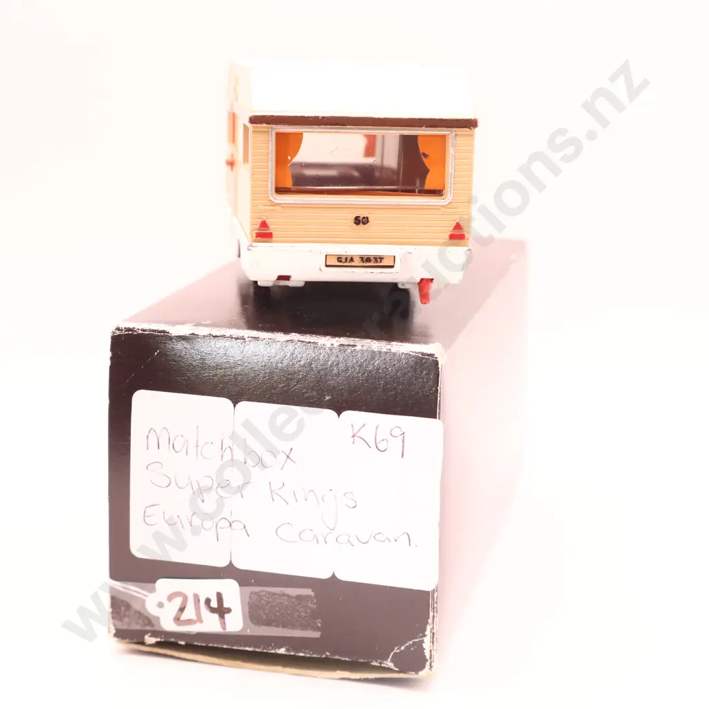 Matchbox super King Europa Caravan Image 1++