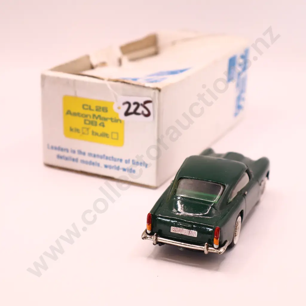 SMTS Classic line Aston Martin  DB4 / DB5 Image 1++