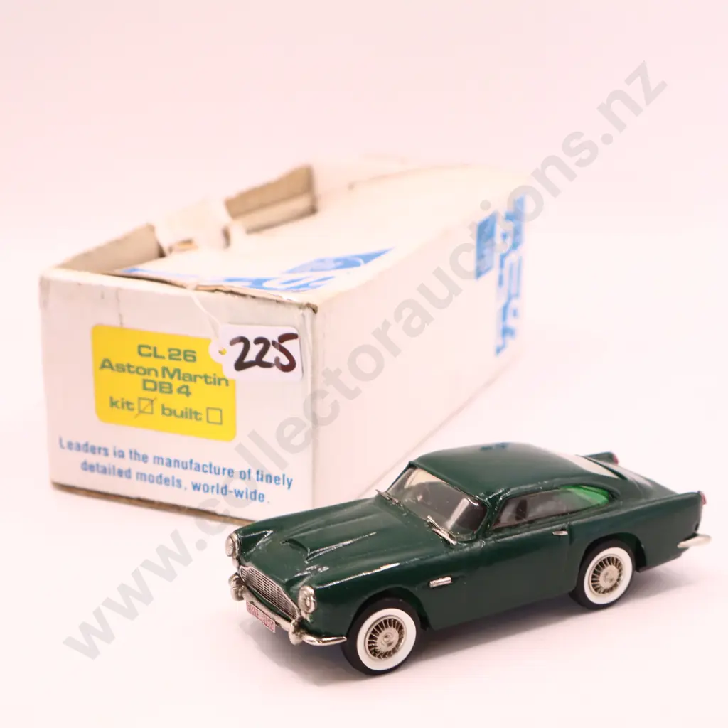 SMTS Classic line Aston Martin  DB4 / DB5 Image 1++