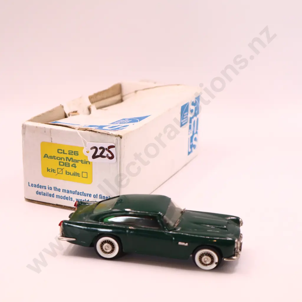 SMTS Classic line Aston Martin  DB4 / DB5 Image 1++