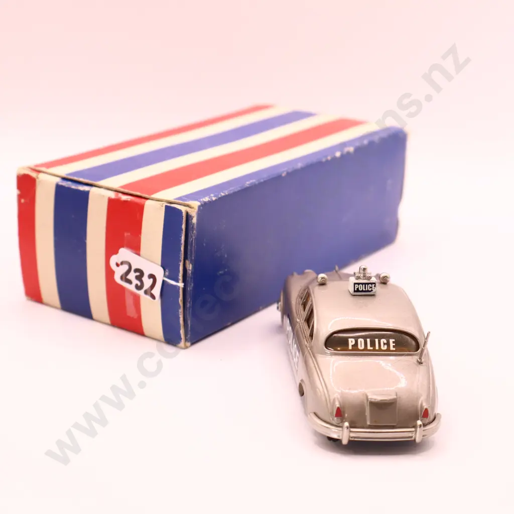 Grandprix Models Jaguar MKII Image 1++
