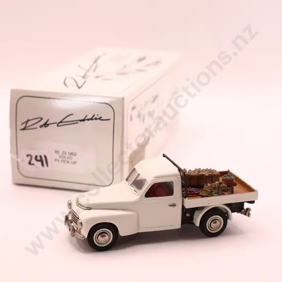 1/43 Rob Eddie Volvo 1953 PV Pickup 