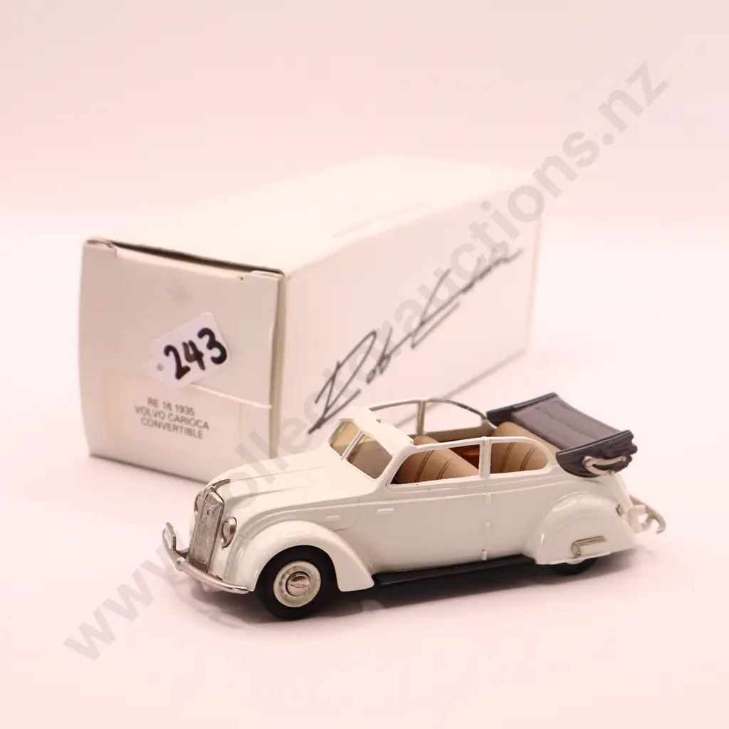 1/43  Rob Eddie Volvo 1935 Carioca  Image 1++