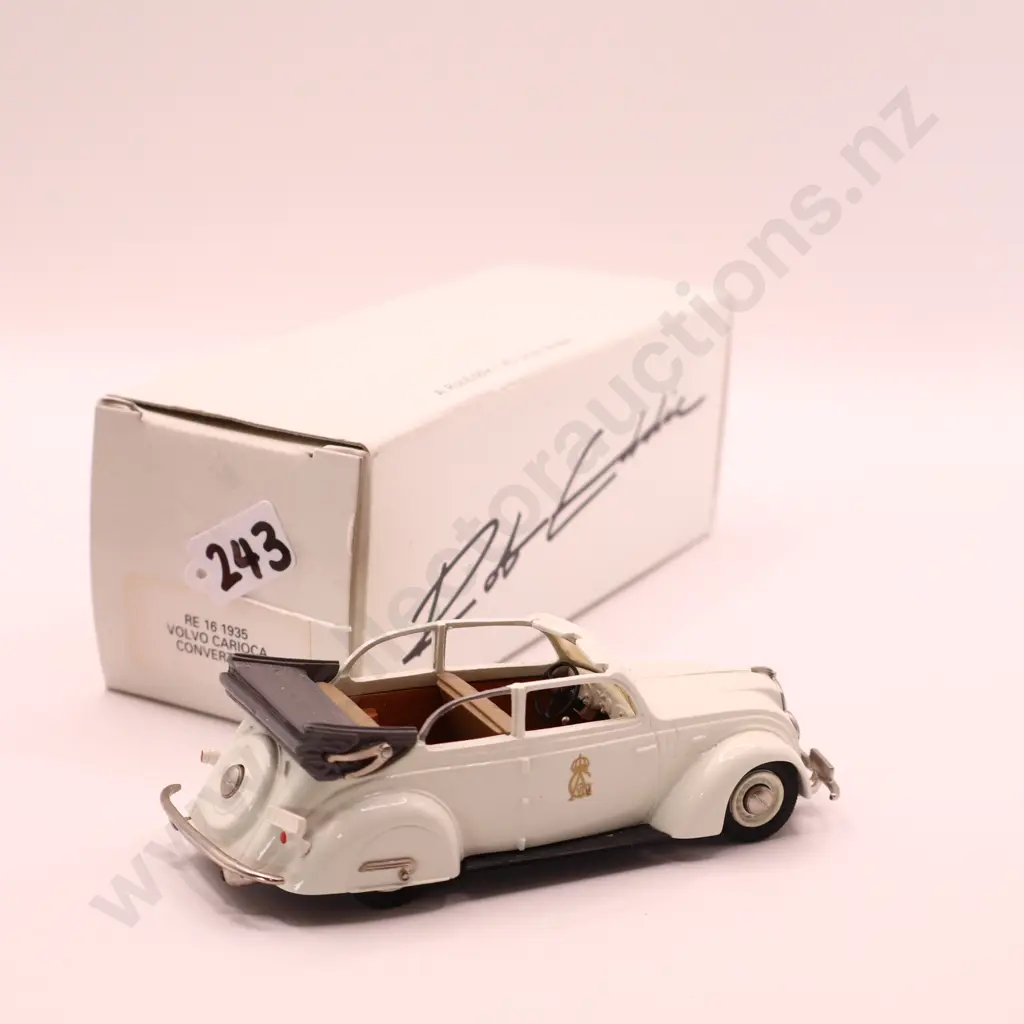 1/43  Rob Eddie Volvo 1935 Carioca  Image 1++