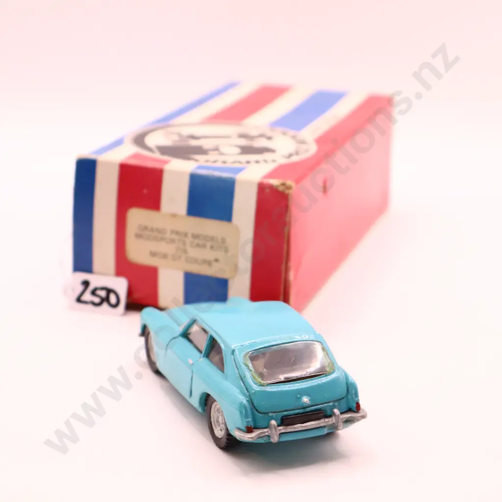 Grandprix  Modsport  Car Kit  MGB  GT Coupe  Image 1++