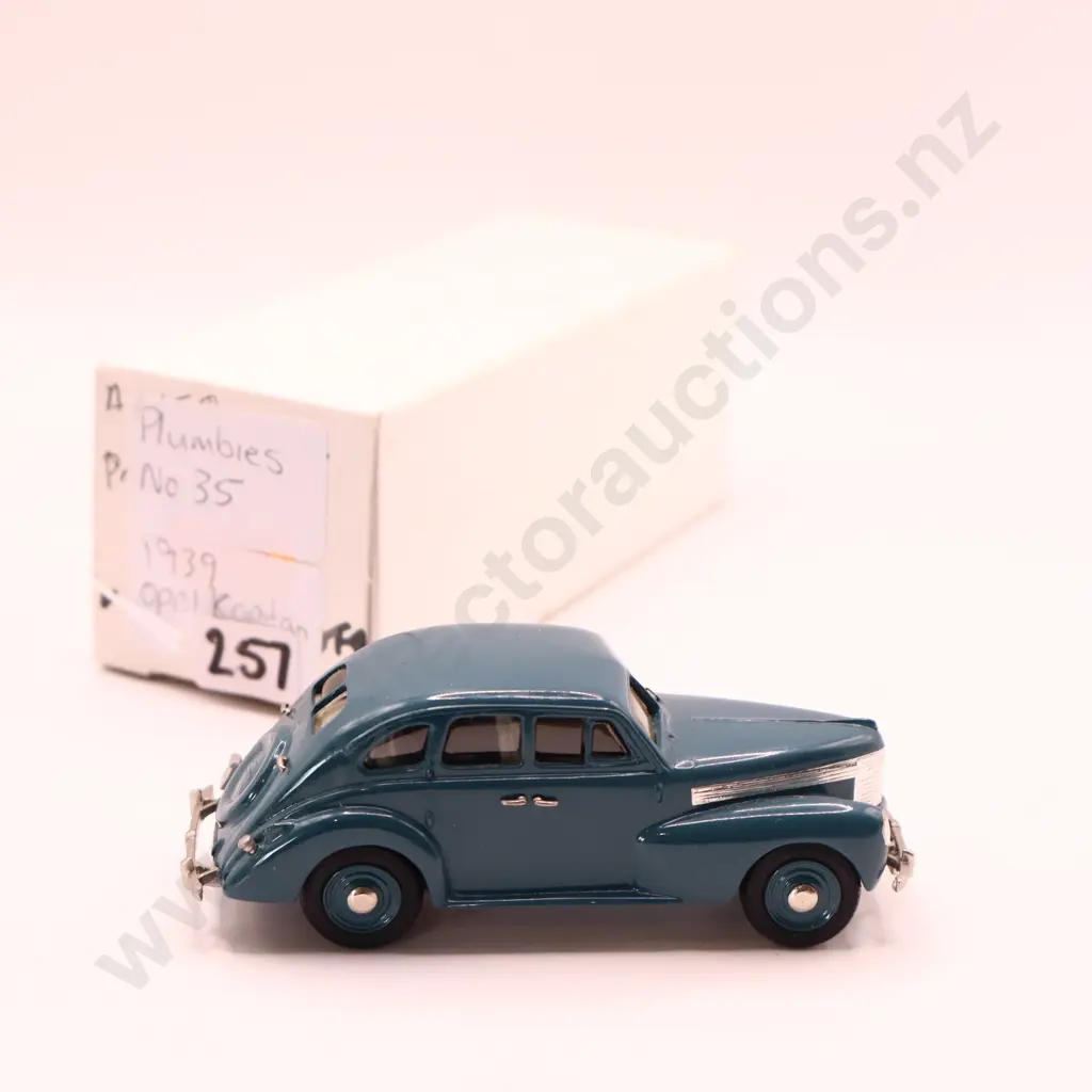 Plumbies 1939 Opel Kapitan  Image 1++