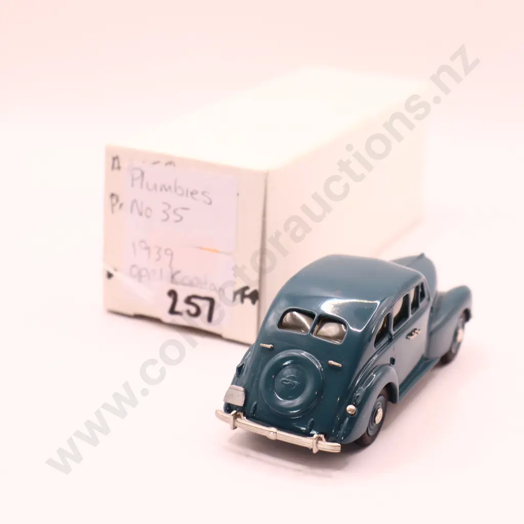 Plumbies 1939 Opel Kapitan  Image 1++
