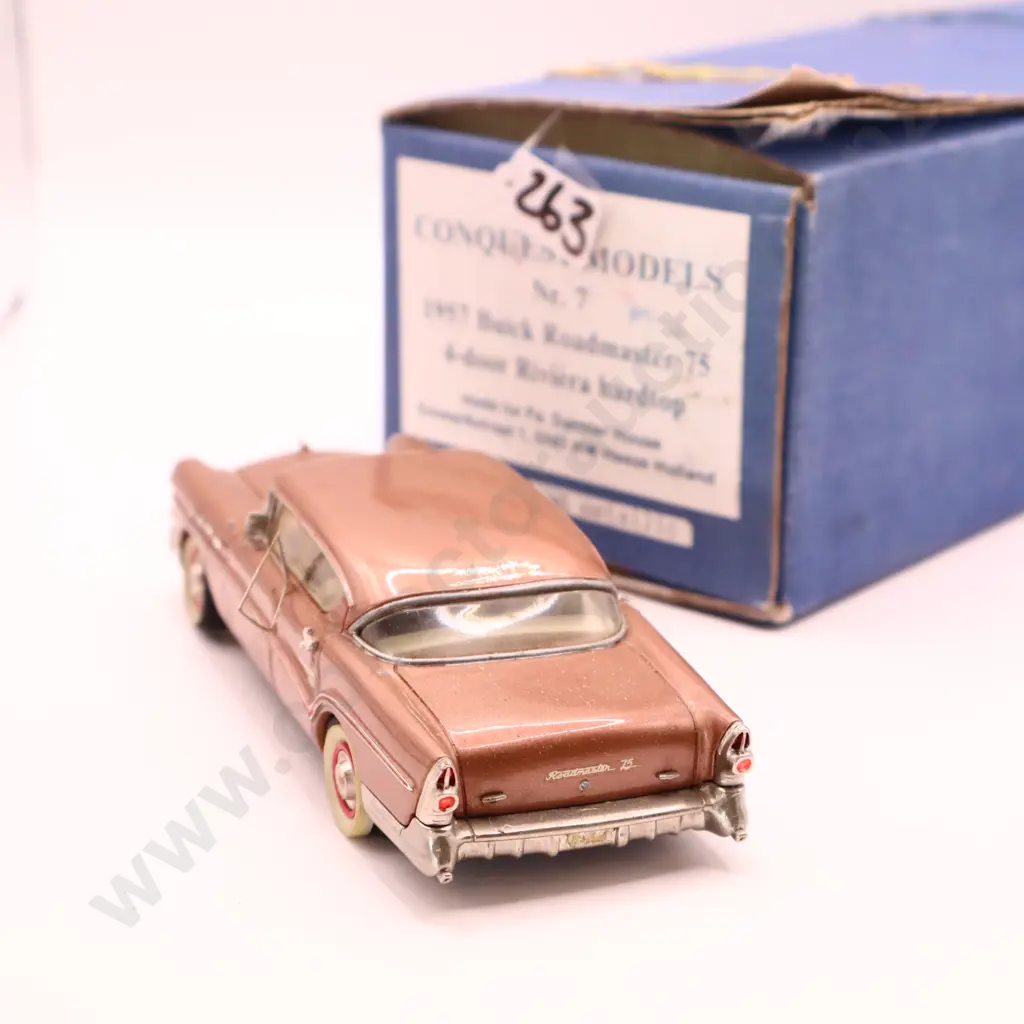 Conquest Models Buick Roadmaster  75  4 door Riveria  Image 1++