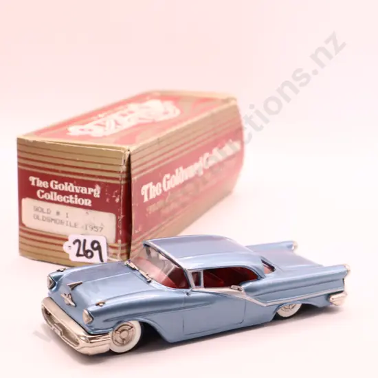 1/43 T he Goldrang Collection  Oldsmobile Starfire 1957