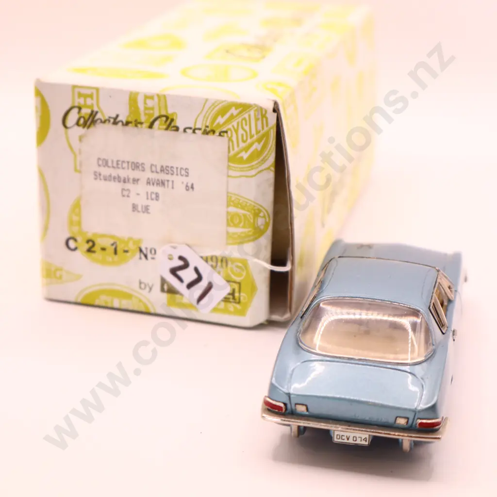 1/43 Collectors Classics  Studebaker  Avanti 64 Image 1++