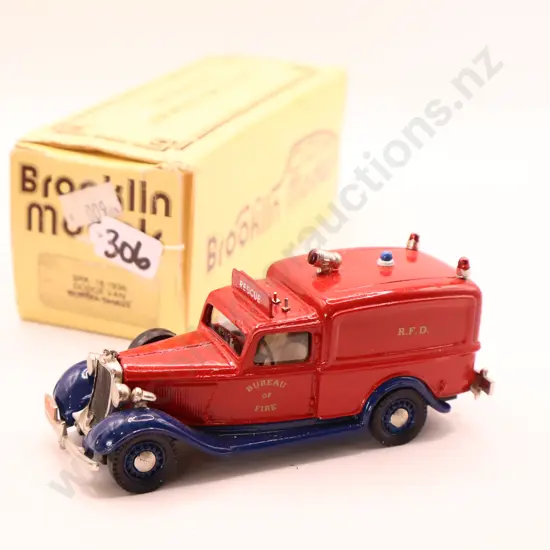 1/43 Brooklin Models  Dodge Van  Fire Rescue  1936 