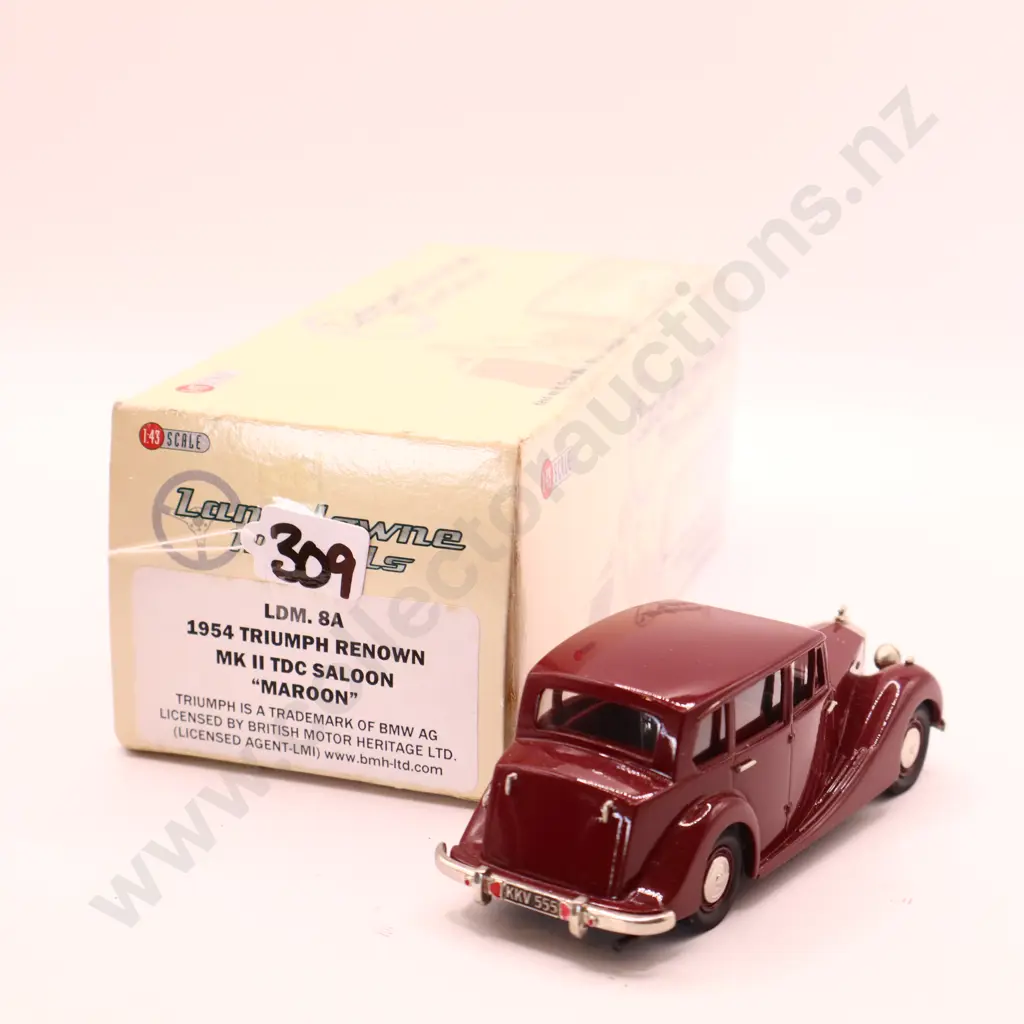 1/43 Lansdowne Models  Triumph Renown  MKII TDC Saloon Image 1++