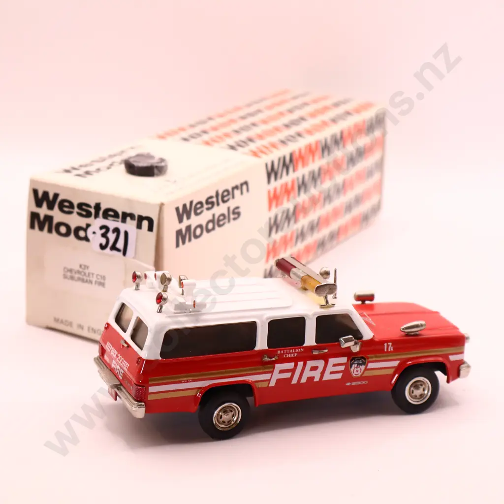 Western Models  Chevrolet  C10 Suburban  Fire  damaged wheel  Image 1++