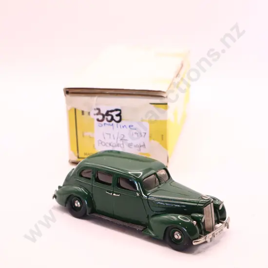 Skyline Models 1937 Packard 8