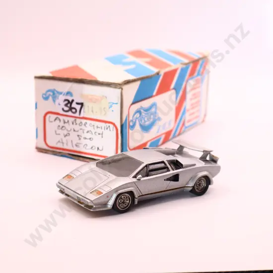 Record models Lamborgini Countach 