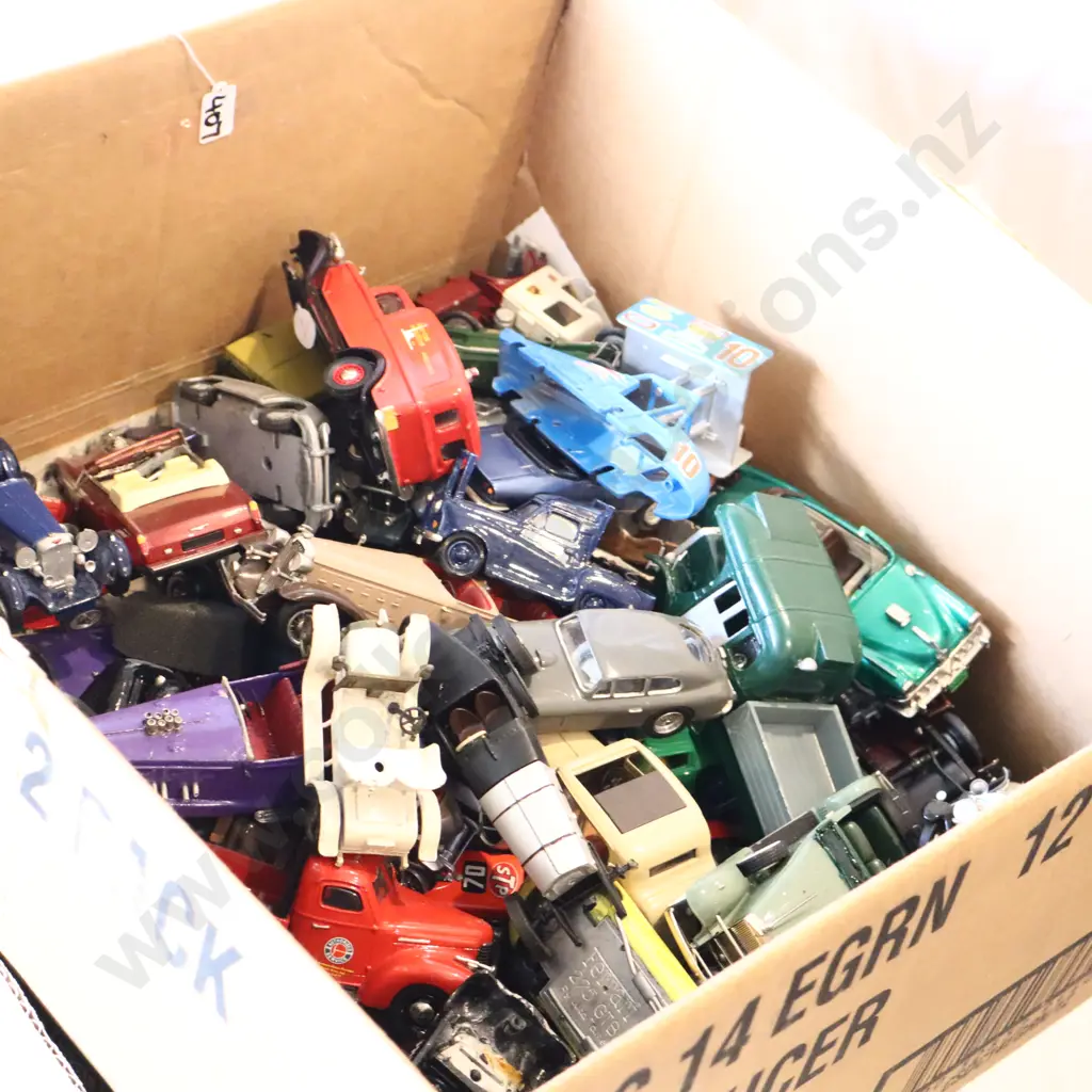 LARGE Bulk Cars For Parts Image 1++