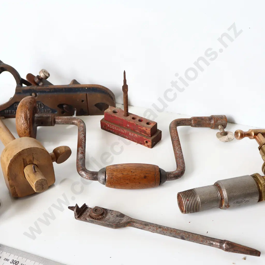 Vintage Mixed Hand Tools & Brace Drill Image 1++