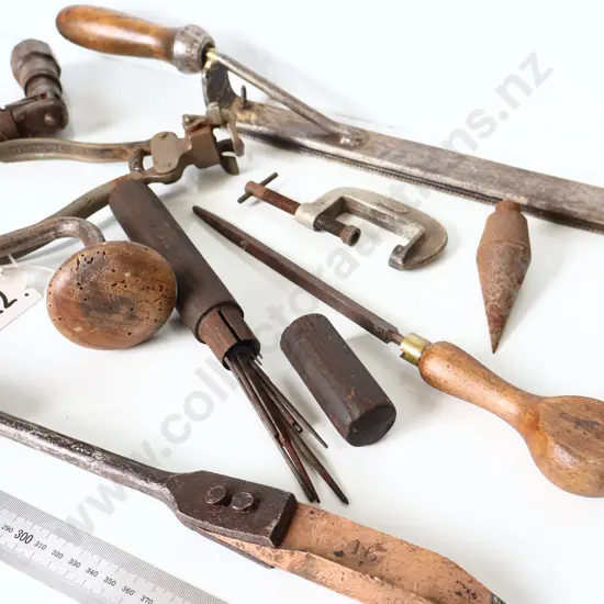 Mixed Vintage Hand Tools – Brace, Drill & Accessories