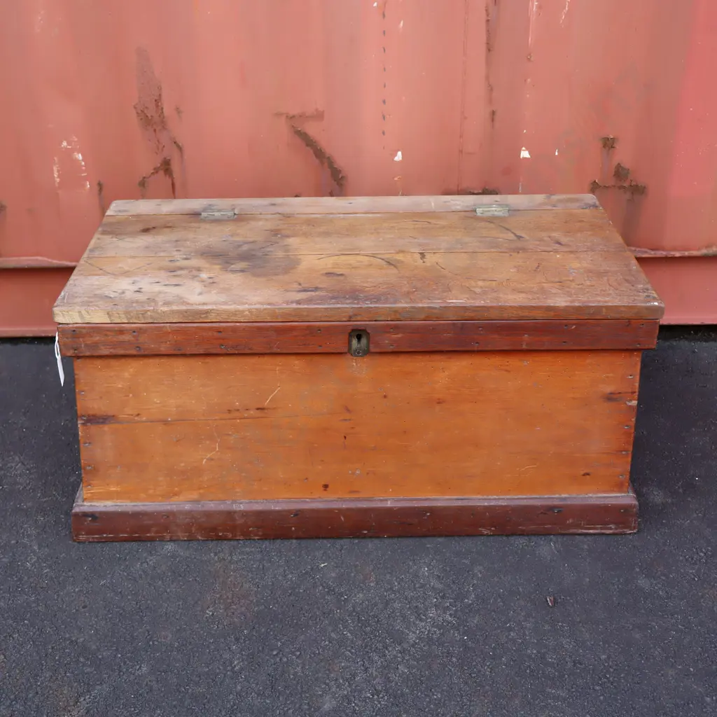 Large Antique Wooden Carpenters Chest  Image 1++