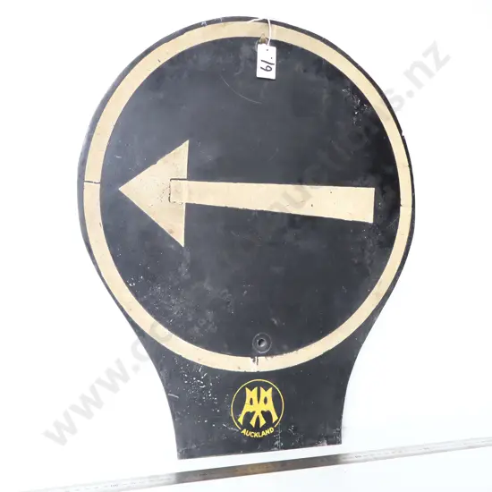 Early AA Auckland Direction Arrow Sign
