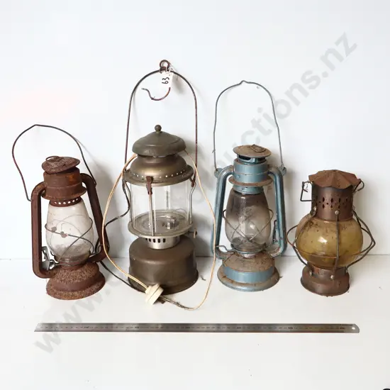 Collection of Vintage Kerosene Lanterns (Qty 4)