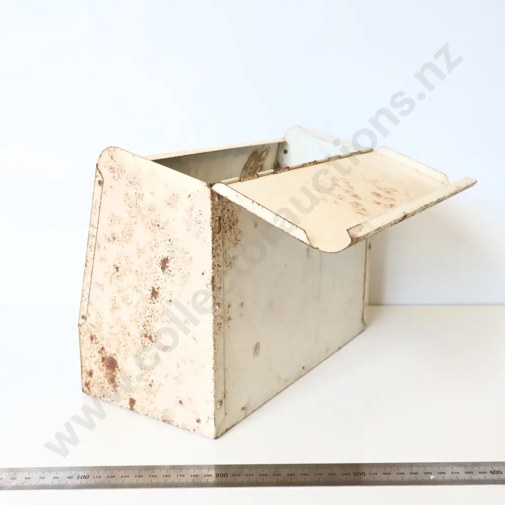 Camel Chembond Tyre Patch Tin Display Cabinet Image 1++