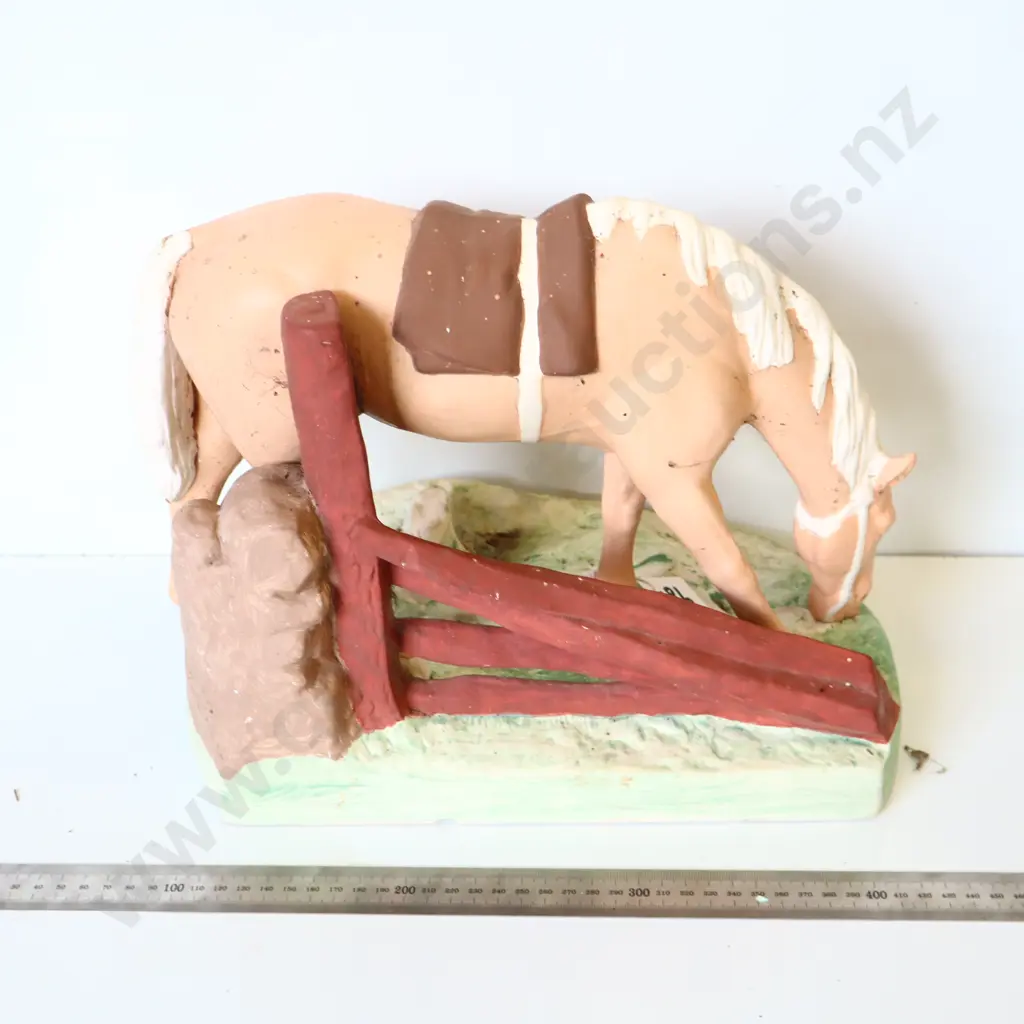 Vintage Horse & Fence Garden Ornament / Planter Base Image 1++