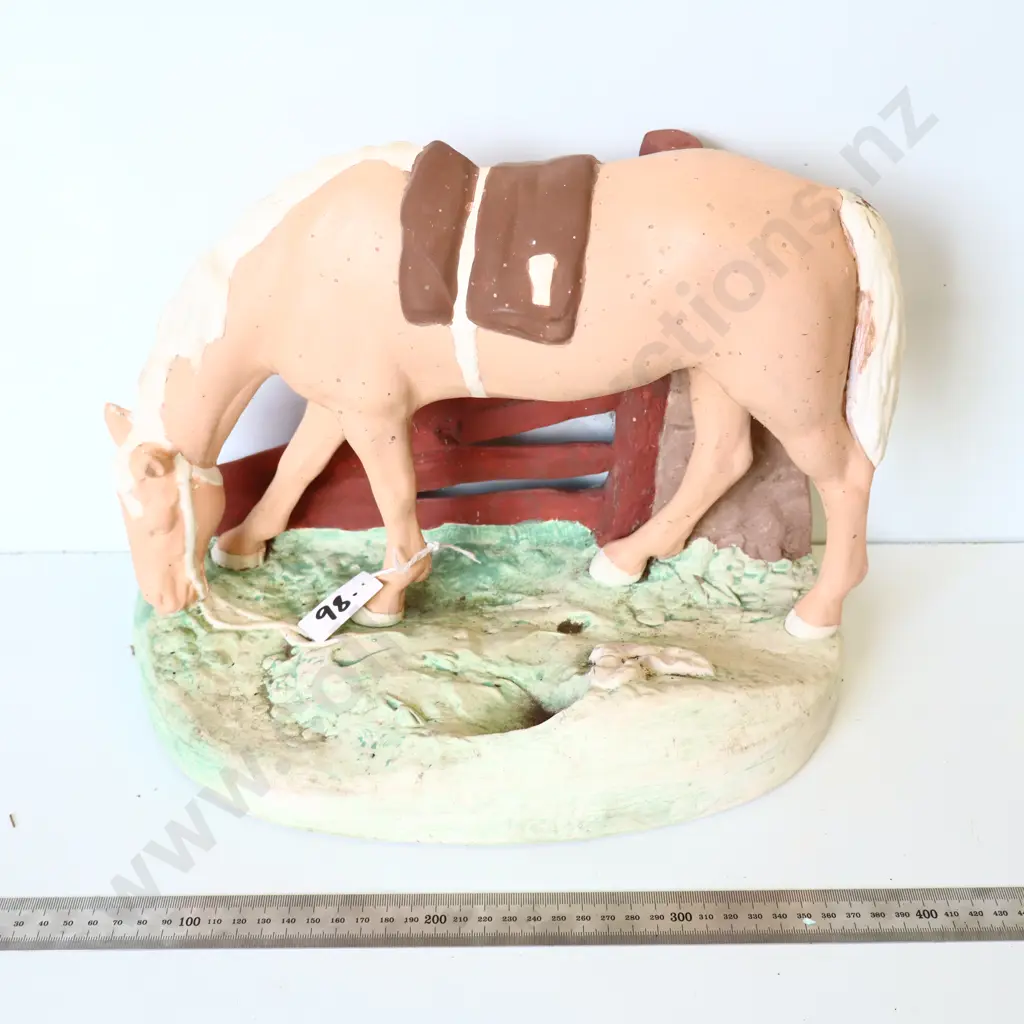 Vintage Horse & Fence Garden Ornament / Planter Base Image 1++