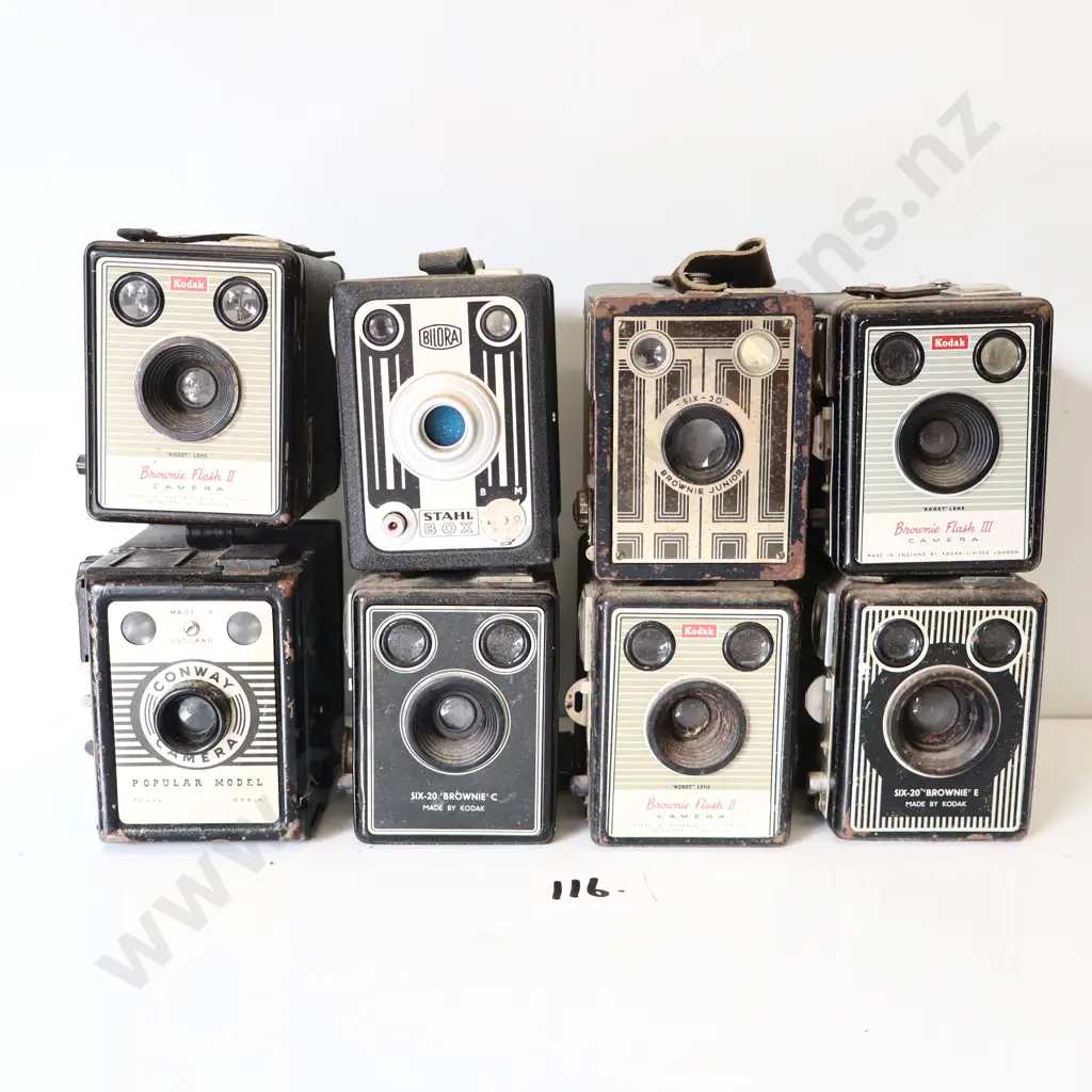 Collection of Kodak & Box Cameras Image 1++