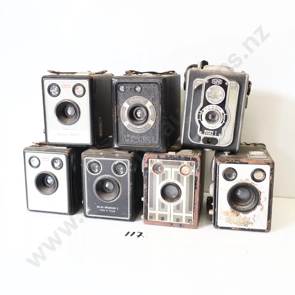 Vintage Box Camera Collection incl. Kodak, Coronet & Ising Image 1++