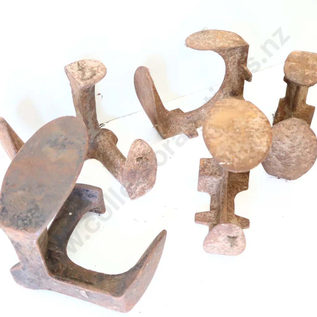 Vintage Shoe Lasts x 5 Image 1++