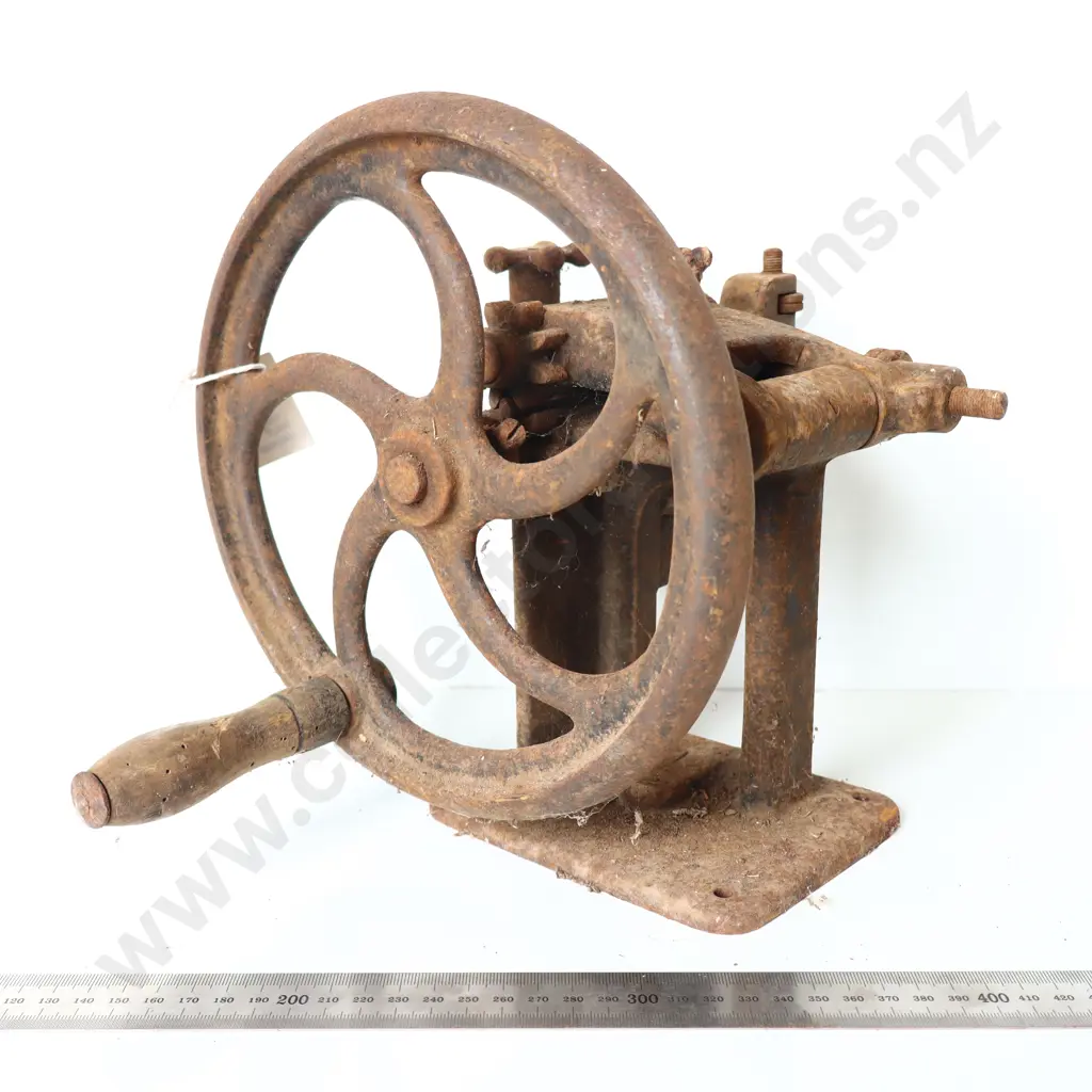 Antique Leather Cutting Skiver Image 1++