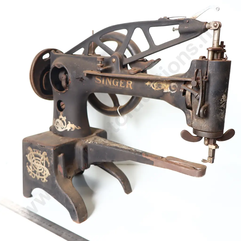 Singer Industrial Sewing Machine Image 1++