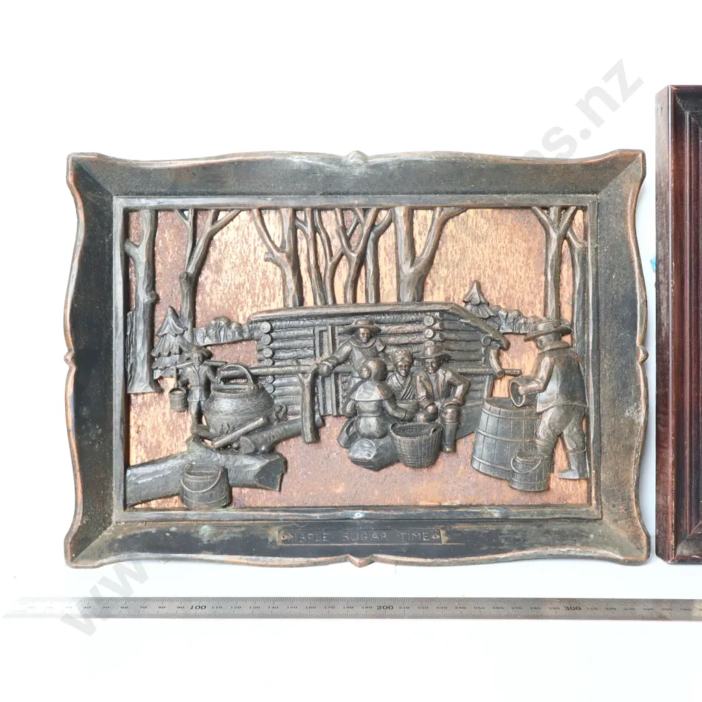 Decorative Wall Plaque & Southern Comfort Mirror Sign Image 1++