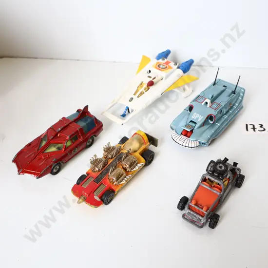 Mixed Die-Cast Vehicles & Sci-Fi Toys