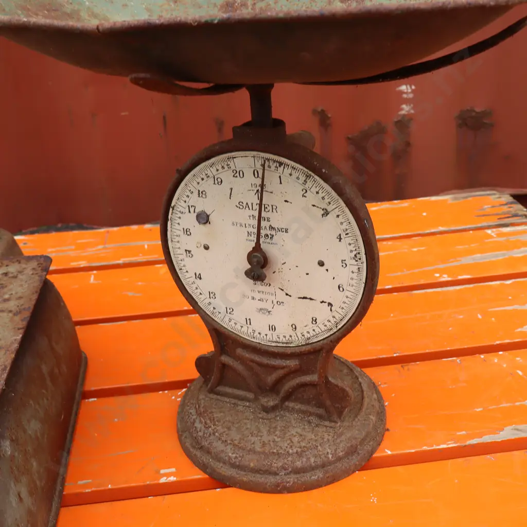 Collection of Vintage Scales (3) Image 1++