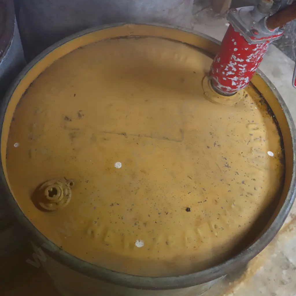 Group of Vintage Metal Drums, US Air Force, Shell Oil And Atlantic Union Oil Co. Image 1++