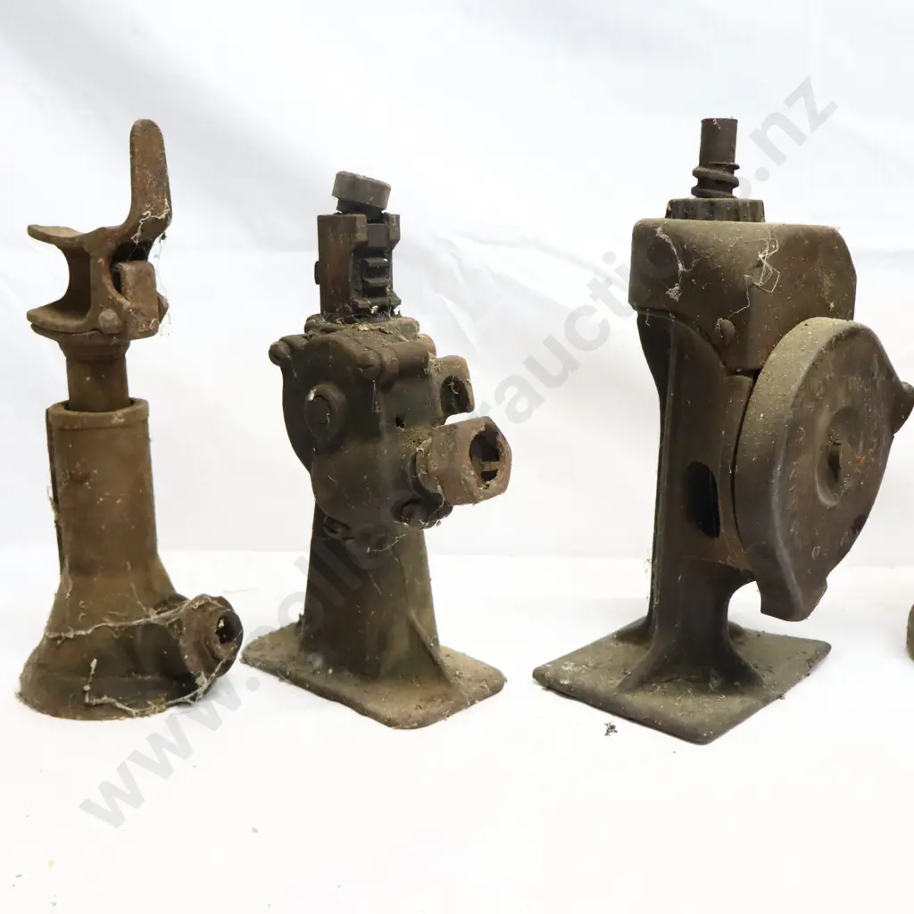 Collection of Vintage Mechanical Jacks Image 1++