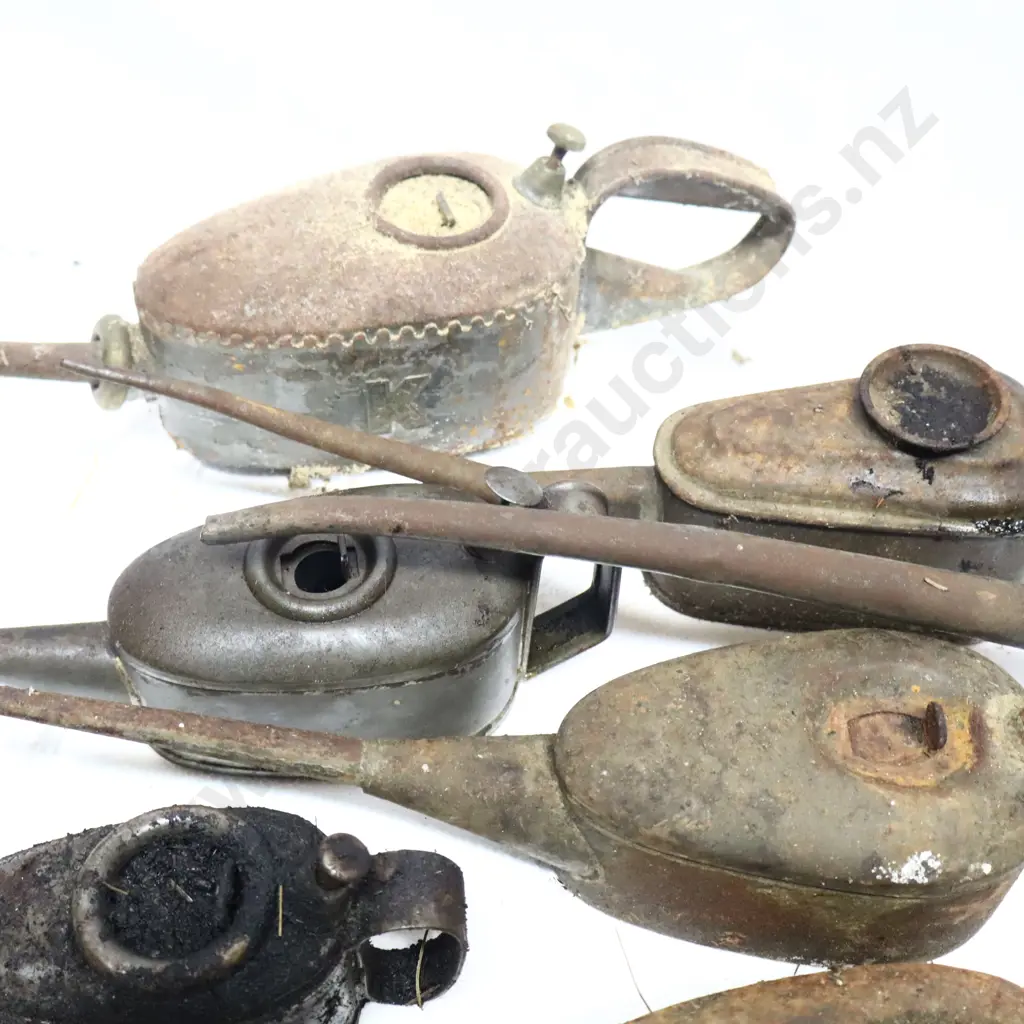 Collection of Vintage Oil Cans Image 1++