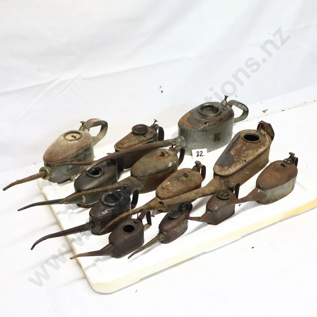 Collection of Vintage Oil Cans Image 1++