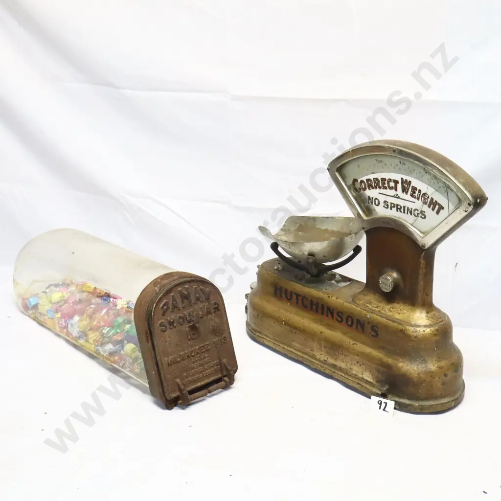 Hutchinson’s Shop Scales & Dahy Showcase Jar A/F Image 1++