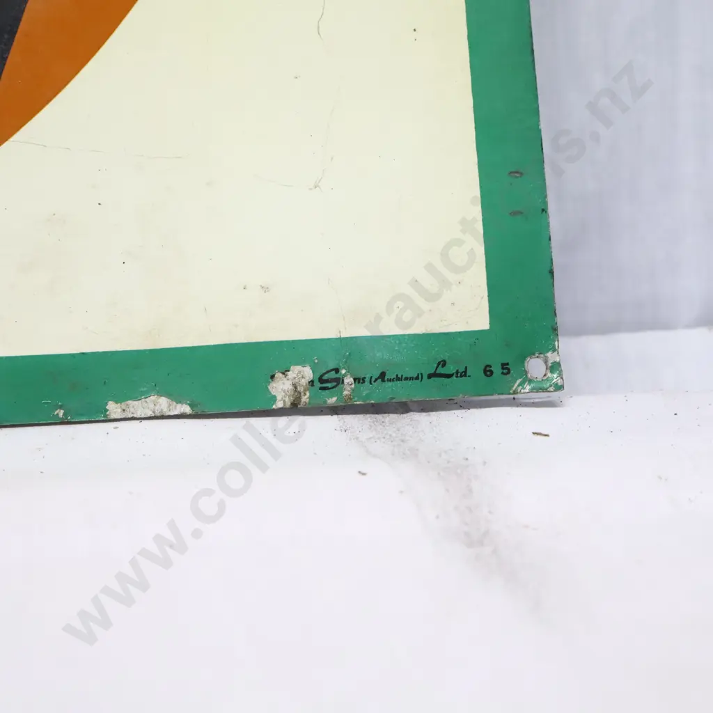 Fruitee Soft Drinks Tin Advertising Sign Image 1++